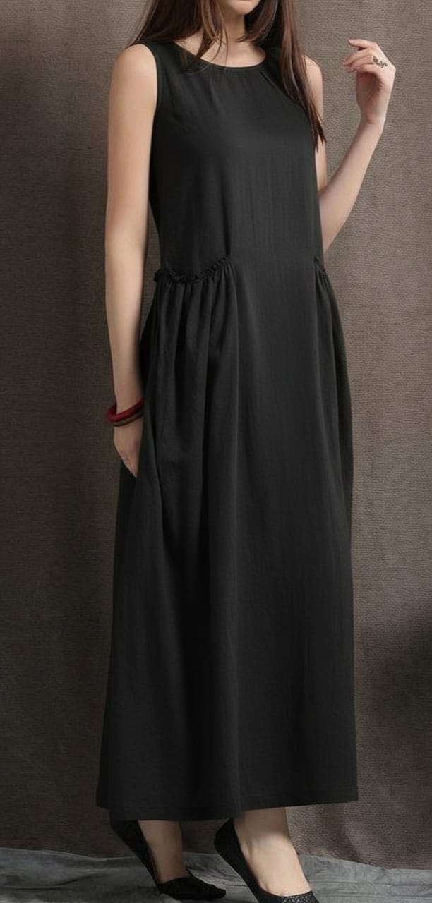 Women’s Sleeveless Black A-Line Maxi Dress with Pockets