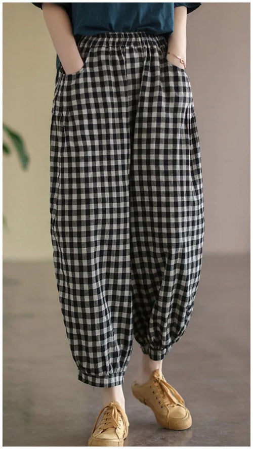 Black & White Check Loose Pants – Trendy, Comfortable & Versatile