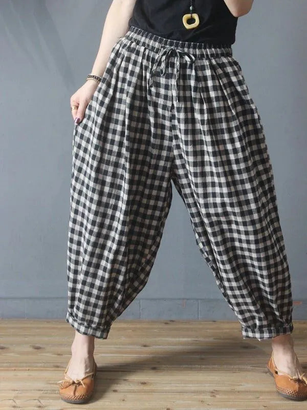 Black & White Check Loose Pants – Trendy, Comfortable & Versatile