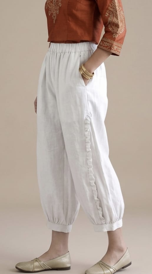 Women Casual Elastic Waist White Cropped Balloon Pants with Half GatherDetail